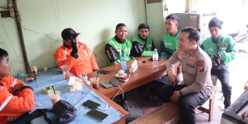 Kapolres Bojonegoro Sambangi Pangkalan Ojol, Wujud Kedekatan Tanpa Sekat dengan Warga
