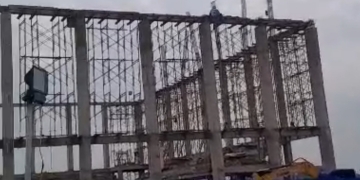 Setelah Pekerja Tersengat Listrik, Proyek di DPRD Bojonegoro Kembali Abai Keselamatan Kerja