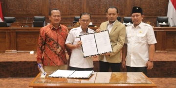 DPRD Bojonegoro Sahkan Propemperda 2026, Abdulloh Umar Tegaskan Arah Legislasi Tahun Depan