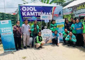 Nurul Hayat Berbagi 100 Nasi Kotak untuk Ojol dan Abang Becak Bojonegoro, Tegaskan Komitmen Sosial Berkelanjutan