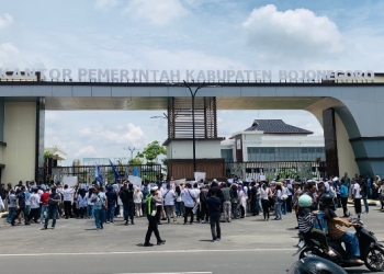 SPSI Bojonegoro Serukan Penolakan Perda KTR, Anis Yuliati: “Rokok Dimatikan, Tapi Hasilnya Mau Diambil!”
