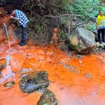 Tim pendamping nasional meninjau salah satu geosite Geopark Bojonegoro dalam rangka persiapan asesmen UNESCO Global Geopark.