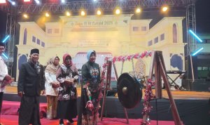 Wakil Bupati Bojonegoro Nurul Azizah membuka Expo dan Pasar Murah Al-Rosyid 2026.