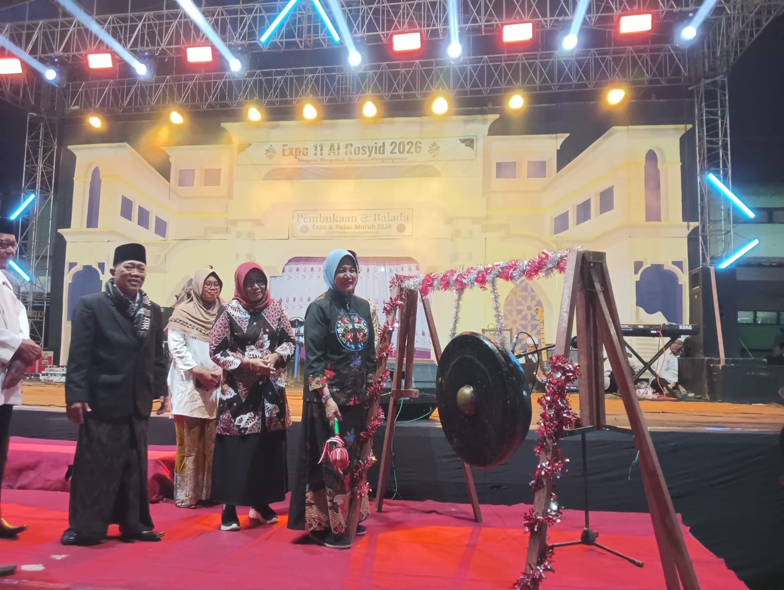 Wakil Bupati Bojonegoro Nurul Azizah membuka Expo dan Pasar Murah Al-Rosyid 2026.