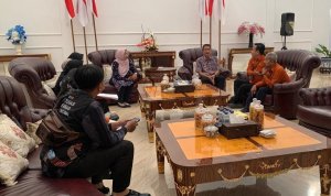 Bupati Bojonegoro Setyo Wahono saat mengikuti pendataan Sensus Ekonomi 2026 oleh BPS Kabupaten Bojonegoro.