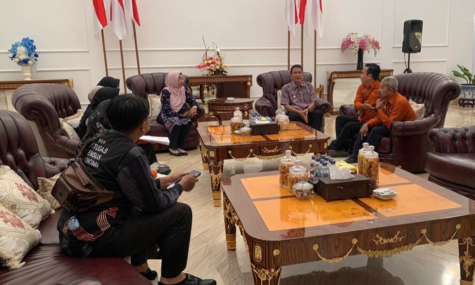 Bupati Bojonegoro Setyo Wahono saat mengikuti pendataan Sensus Ekonomi 2026 oleh BPS Kabupaten Bojonegoro.