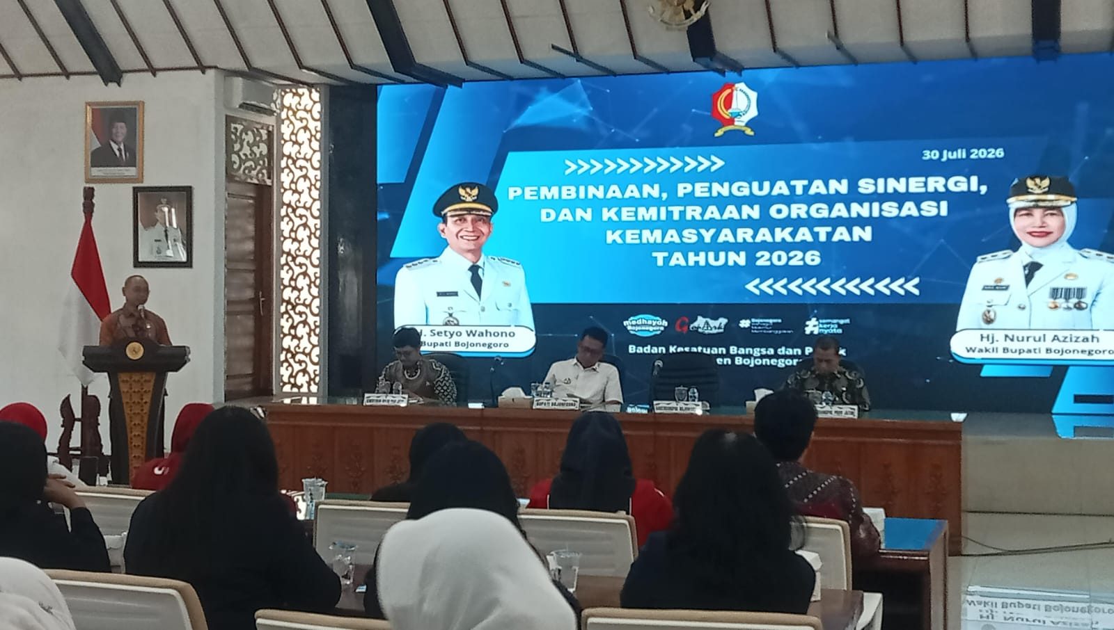 Kepala Bakesbangpol Bojonegoro Amir Sahid memberikan sambutan pada kegiatan pembinaan organisasi kemasyarakatan.