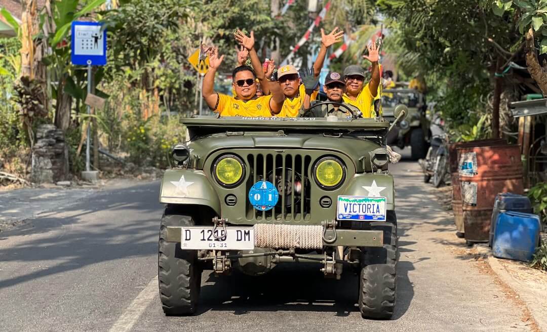 Ketua DPD Partai Golkar Kabupaten Bojonegoro Ahmad Supriyanto bersama jajaran dan Pimpinan Kecamatan (PK) se-Kabupaten Bojonegoro dalam kegiatan pendidikan politik yang dikemas dengan outbound dan eksplorasi Geopark Wonocolo, Kecamatan Kedewan, Minggu (2/8/2026).