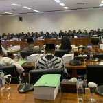 Suasana rapat lanjutan pembahasan Perubahan KUA-PPAS APBD Tahun Anggaran 2026 di Ruang Badan Anggaran DPRD Kabupaten Bojonegoro. Dalam rapat tersebut, Banggar DPRD menolak usulan Pemkab Bojonegoro yang mengurangi target penerimaan Pajak Daerah sebesar Rp15,4 miliar.