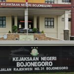 Kejaksaan Negeri Bojonegoro masih menangani perkara dugaan penyimpangan Bantuan Keuangan Khusus Desa (BKKD) Tahun Anggaran 2022 di Desa Sugihwaras, Kecamatan Ngraho.
