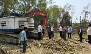 Foto istimewa newsbojonegoro.com Satpol PP Kabupaten Bojonegoro bersama pihak terkait melakukan pengecekan lokasi aktivitas Galian C di Desa Drokilo, Kecamatan Kedungadem