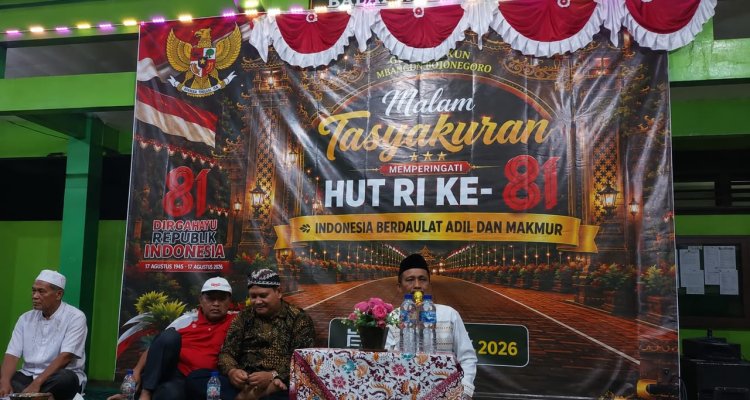Abdul Wachid Mbah Dul menyampaikan materi HUT ke-81 RI di Sumbang Bojonegoro