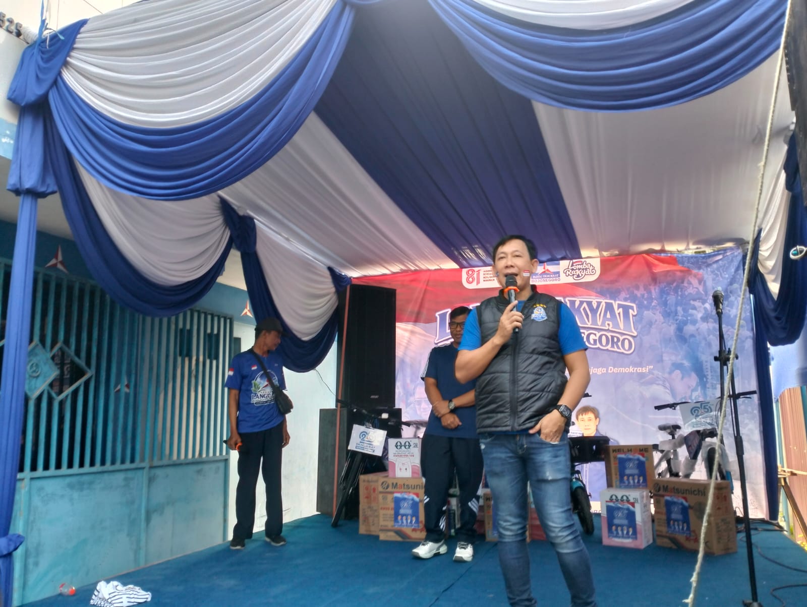 Ketua DPC Partai Demokrat Kabupaten Bojonegoro Sukur Priyanto saat menyampaikan sambutan dalam kegiatan Lomba Rakyat Demokrat Bojonegoro.
