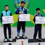 Rahendra Bimantara Borong 2 Emas O2SN Nasional 2026 Caption: Rahendra Bimantara, siswa SDN Kauman 1 Bojonegoro, meraih dua medali emas cabang renang pada O2SN Nasional 2026 di Jakarta.