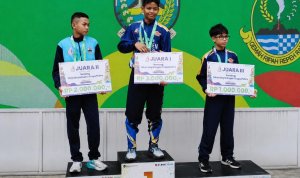 Rahendra Bimantara Borong 2 Emas O2SN Nasional 2026 Caption: Rahendra Bimantara, siswa SDN Kauman 1 Bojonegoro, meraih dua medali emas cabang renang pada O2SN Nasional 2026 di Jakarta.