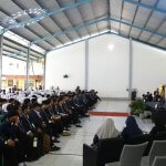 Cantika Wahono saat memberikan materi kepada mahasiswa baru dalam kegiatan PKKMB IKIP PGRI Bojonegoro Tahun 2026.