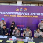 Kapolres Bojonegoro AKBP Yenni Diarty Beserta jajaran saat konferensi pers pengungkapan empat kasus tindak pidana di Mapolres Bojonegoro, Kamis (3/9/2026).