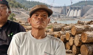 Suginanto, warga Desa Nganti, Kecamatan Ngraho, Bojonegoro, dalam perkara dugaan pengambilan dua potong kayu jati. Di sisi lain, polemik ribuan pohon jati dalam pembangunan Bendungan Karangnongko turut menjadi perhatian publik.