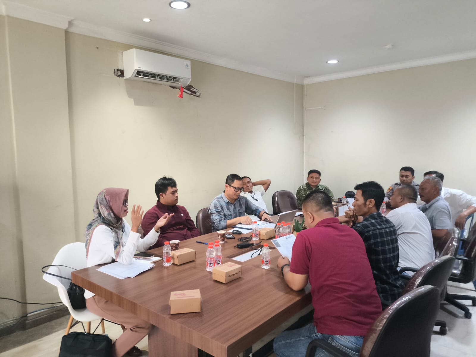 Mediasi perwakilan warga Desa Ngampel dengan Pertamina EP Sukowati membahas tindak lanjut aspirasi warga, Senin (26/10/2026).