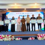 Wakil Bupati Bojonegoro Nurul Azizah bersama jajaran saat menghadiri penganugerahan Bojonegoro Innovative Award 2026 di Hall Hotel Griya Dharma Kusuma.