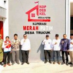 Bupati Bojonegoro Setyo Wahono bersama rombongan Kementerian PAN-RB meninjau kesiapan operasional Koperasi Desa/Kelurahan Merah Putih di Bojonegoro.